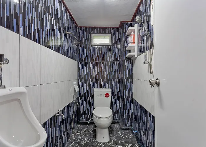 Large Spacious 3br House At Bts On Nut