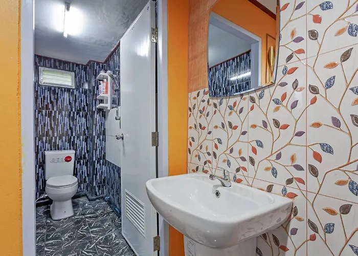 Large Spacious 3br House At Bts On Nut *