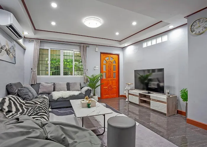 度假居 Large Spacious 3br House At Bts On Nut *