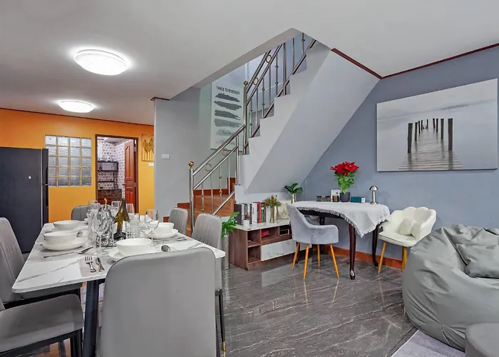 度假居 Large Spacious 3br House At Bts On Nut