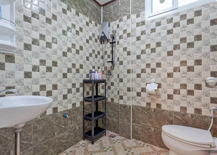 Large Spacious 3br House At Bts On Nut *