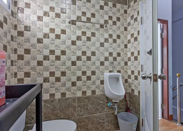 Large Spacious 3br House At Bts On Nut *